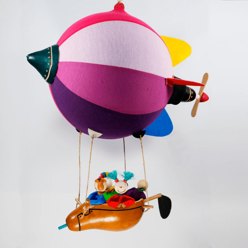 Globo aerostático de colores vivos