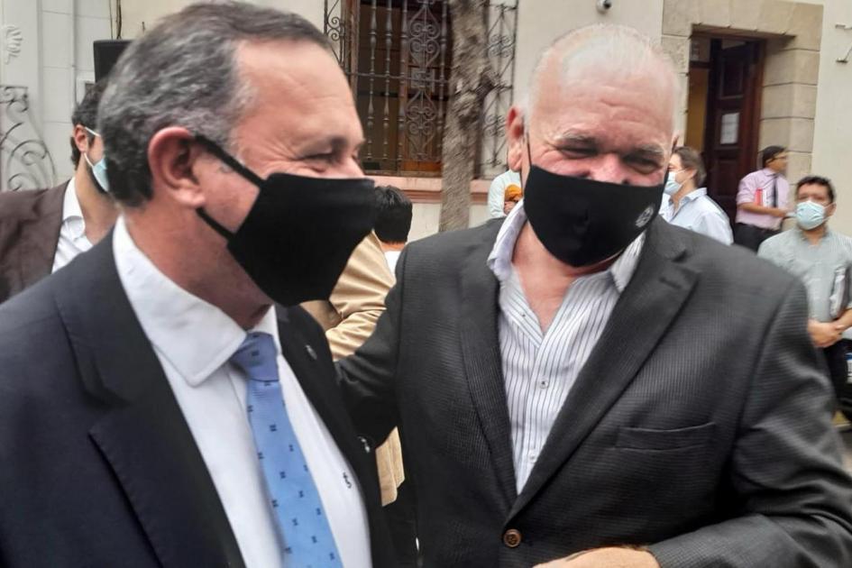 Asistentes toman asiento durante la inauguración El subsecretario Walter Verri junto al secretario de la Presidencia, Álvaro Delgado