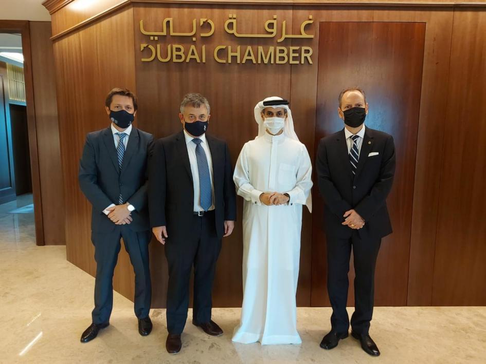 Reunión en Dubái con el CEO de la Cámara de Comercio e Industria de Dubái,Hamad Buamin