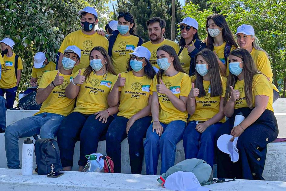Estudiantes que participaron de la premiación Estudiantes que participaron de la premiación