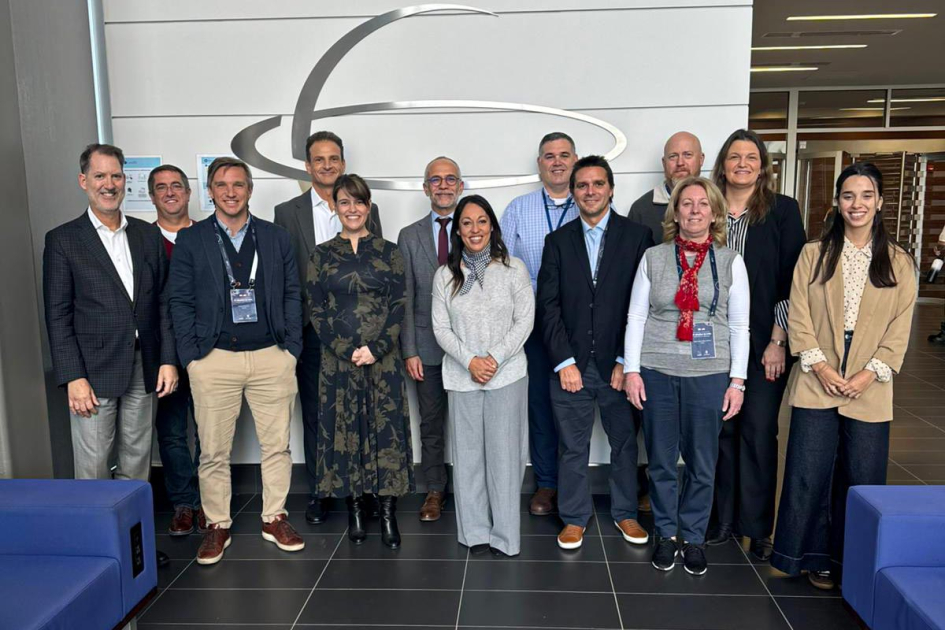 Visita a CyrusOne Personas de pie