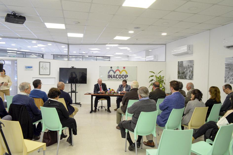 Walter Verri y Martín Fernández junto al público presente