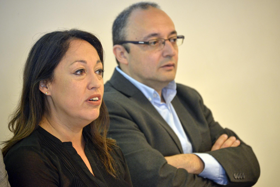 Firma de convenio entre ANII y Udelar Cardona en mesa de autoridades