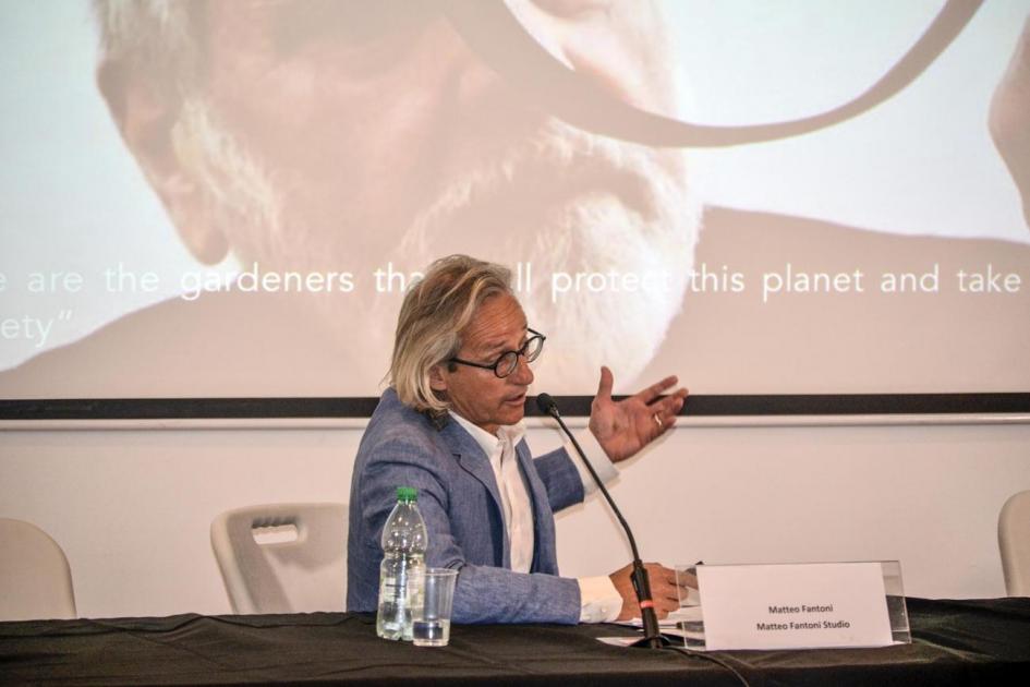 Especialista italiano Matteo Fantoni, en el evento "Diseñando un ambiente sostenible para el futuro. La experiencia italiana e internacional en la construcción en madera"