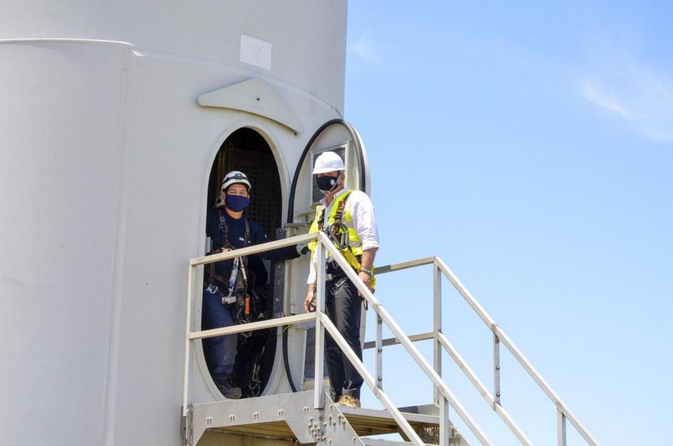 Subsecretario Walter Verri en el parque eólico Minas de Akuo Energy Uruguay