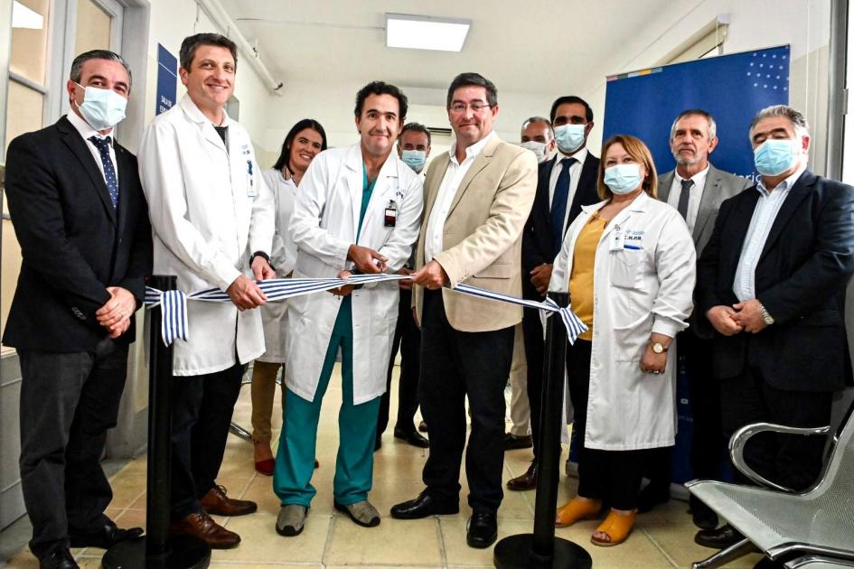 corte de cinta Inauguración mamógrafo