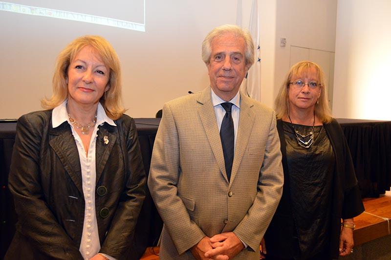 Ministra Cosse junto al presidente Tabaré Vázquez y la Dra. Ben David Ministra Cosse junto al presidente Tabaré Vázquez y la Dra. Ben David