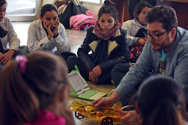 Programación junto a docentes de Butiá y de alfabetización digital de los Centros MEC Programación junto a docentes de Butiá y de alfabetización digital de los Centros MEC