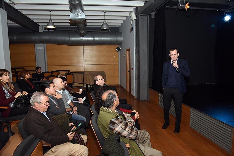 Público asistente al evento Público asistente al evento