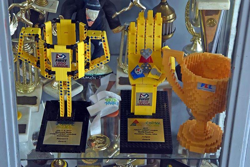 Trofeo obtenido en la First Lego League Trofeo obtenido en la First Lego League