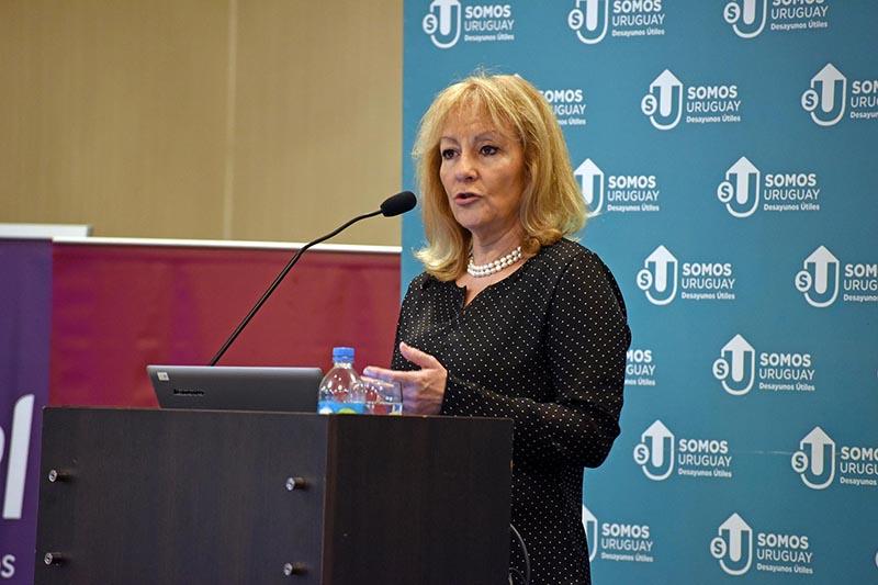 Ministra de Industria, Energía y Minería, Ing. Carolina Cosse Ministra de Industria, Energía y Minería, Ing. Carolina Cosse