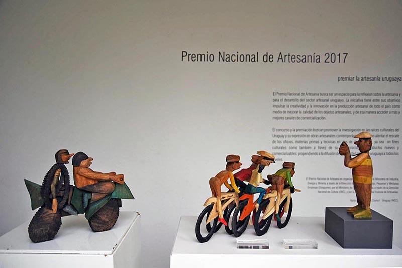 Segundo premio de la categoría pieza única, realizado por Verónica Clavelli Segundo premio de la categoría pieza única, realizado por Verónica Clavelli