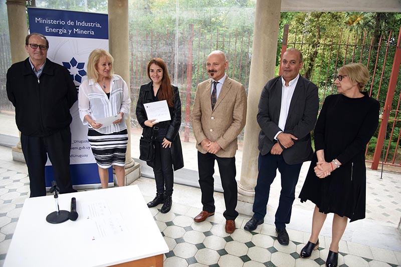 Entrega de premios y menciones a los ganadores Entrega de premios y menciones a los ganadores