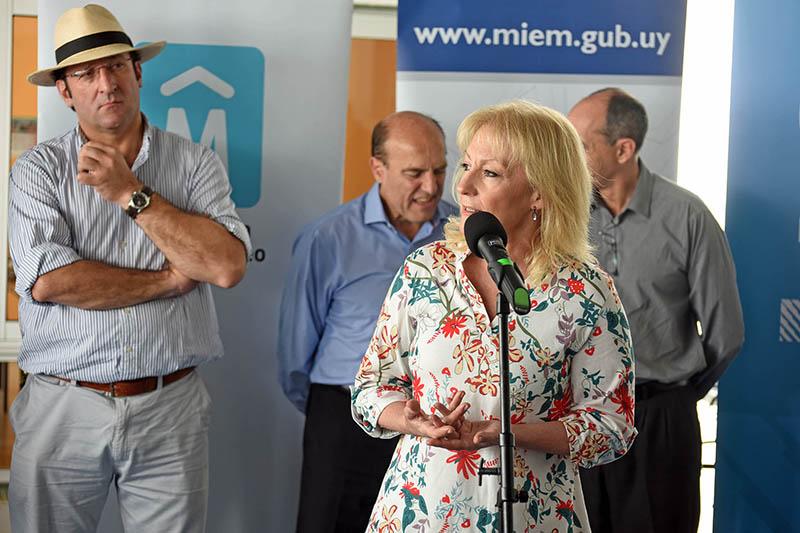 Palabras de la Ministra de Industria, Energía y Minería, Ing. Carolina Cosse Palabras de la Ministra de Industria, Energía y Minería, Ing. Carolina Cosse