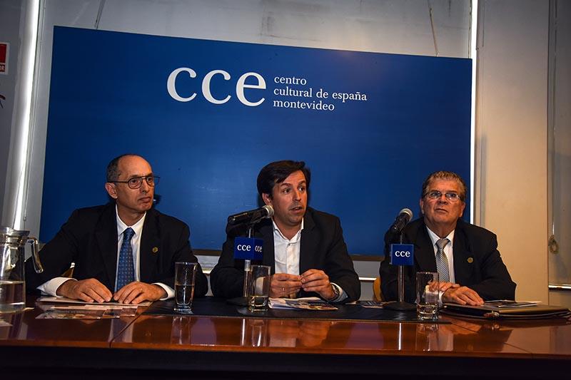Entrega de Premio Oro de CIER a UTE Entrega de Premio Oro de CIER a UTE