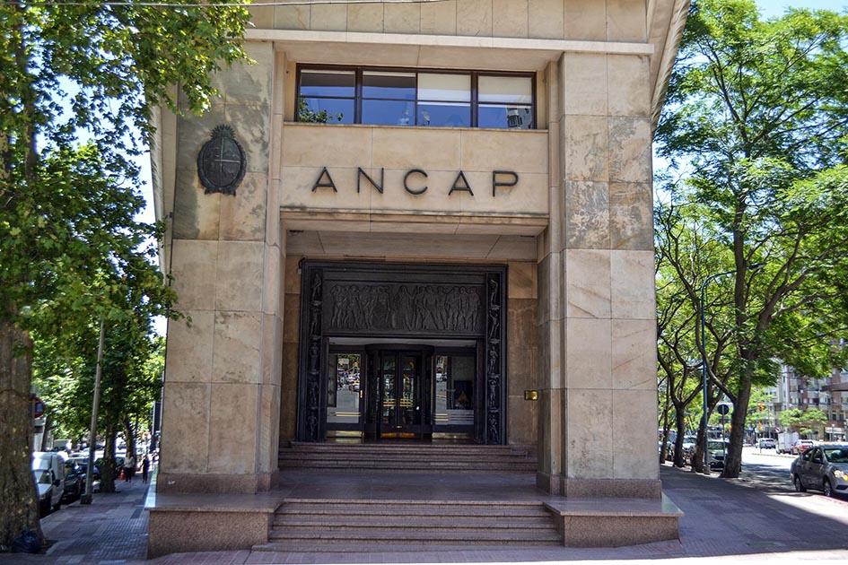 Fachada de Ancap Fachada de Ancap
