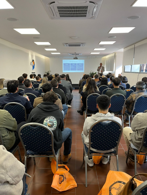 Foro Franquicias Salto Personas sentadas en una sala