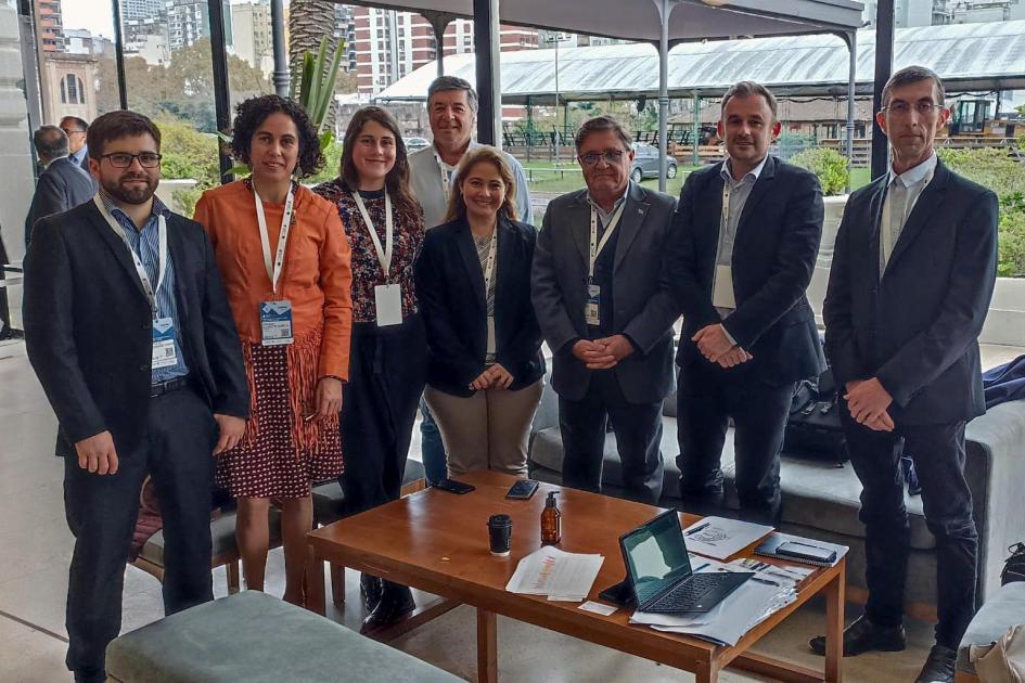 Marcelo Pugliesi y Susana Pecoy junto al resto de la delegación