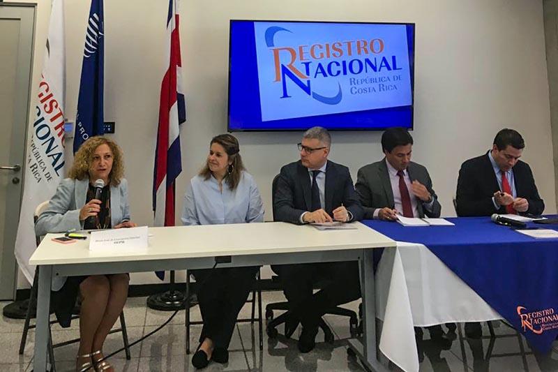 En esta instancia se intercambio el trabajo de las oficinas de la región sobre experiencia y realidades de la instrumentación del Tratado de Cooperación en materia de Patentes (PCT). Asimismo , conocer los instrumentos de cooperación de capacitación para En esta instancia se intercambio el trabajo de las oficinas de la región sobre experiencia y realidades de la instrumentación del Tratado de Cooperación en materia de Patentes (PCT). Asimismo , conocer los instrumentos de cooperación de capacitación para