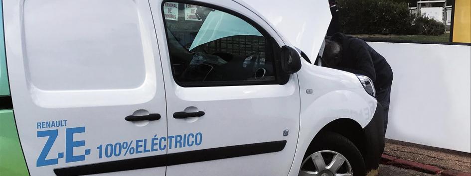 Decreto reduce tasa global arancelaria para vehículos eléctricos utilitarios a 0 por ciento