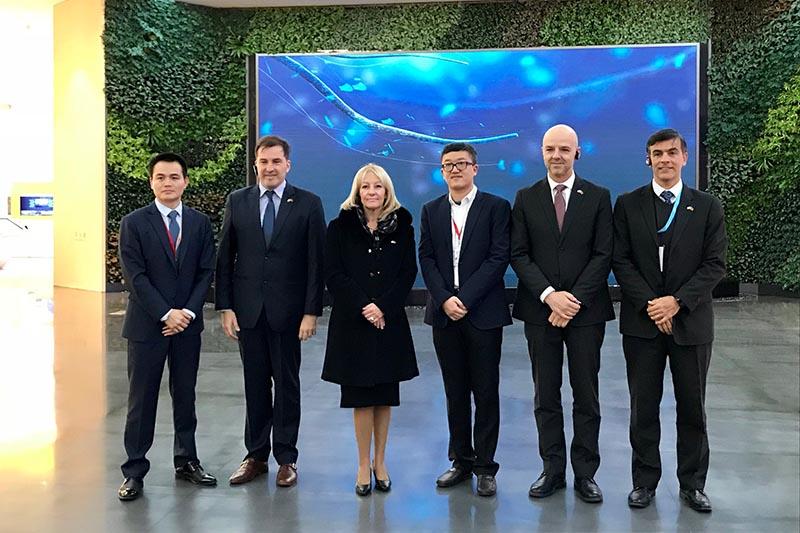 Visita de la ministra de Industria, Energía y Minería a Huawei Visita de la ministra de Industria, Energía y Minería a Huawei