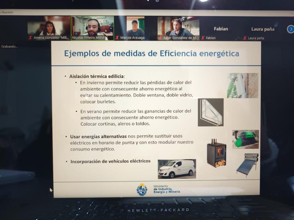 Técnicos del MIEM dialogaron con empresas sobre los instrumentos de eficiencia energética Captura de pantalla de Zoom