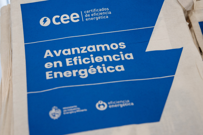 Bolsa donde se entregan certificados a beneficiarios