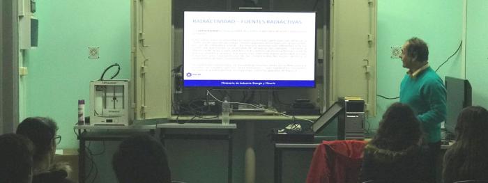 Charla MIEM-ARNR en UTU Rosario Charla MIEM-ARNR en UTU Rosario
