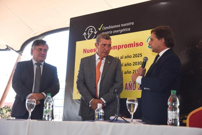 Ministro Paganini, presidente de Cutcsa Salgado y el presidente de la república Luis Lacalle Pou.