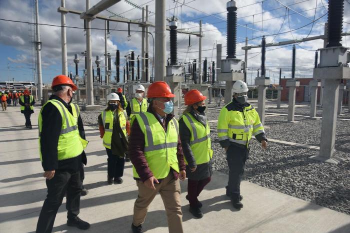 Autoridades recorrieron obras de UPM Paso de los Toros Autoridades recorrieron obras de UPM Paso de los Toros