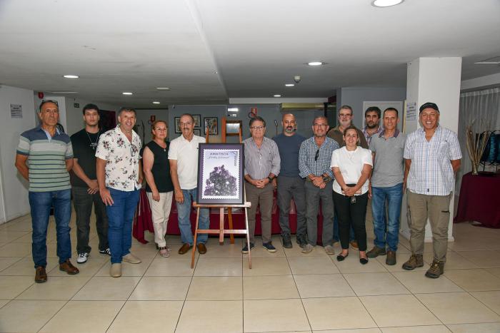 El director de DINAMIGE junto a mineros El director de DINAMIGE junto a mineros