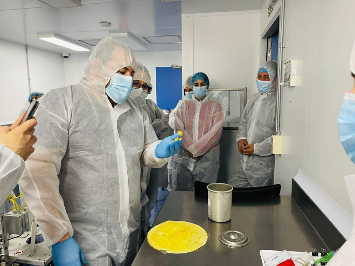 Autoridades en laboratorio Autoridades en laboratorio