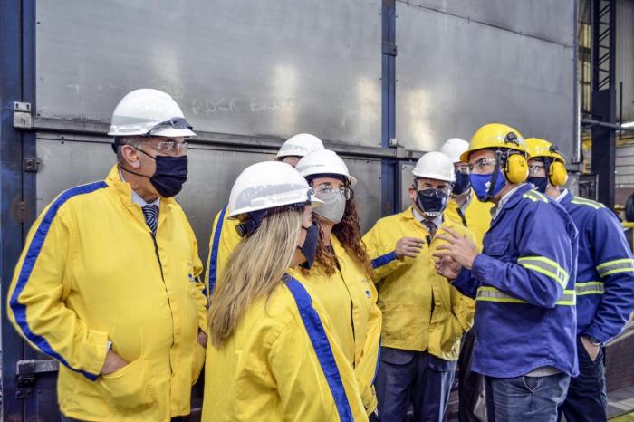 Autoridades del MIEM recorrieron Gerdau Uruguay