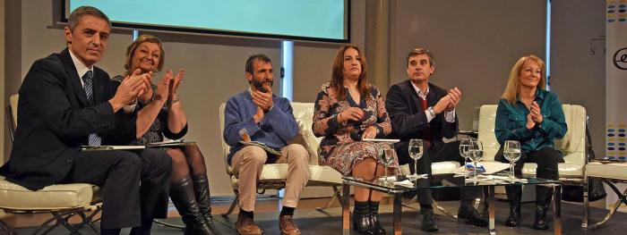 Autoridades nacionales durante la presentación de Despegate 3