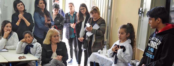 Ministra Cosse participó en actividad de emprendedurismo junto a escolares de Pando y Barros Blancos