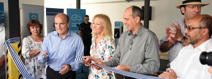 Inauguraron el primer centro de carga exclusivo para taxis eléctricos Inauguraron el primer centro de carga exclusivo para taxis eléctricos