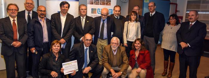 Entrega de Premio Oro de CIER a UTE