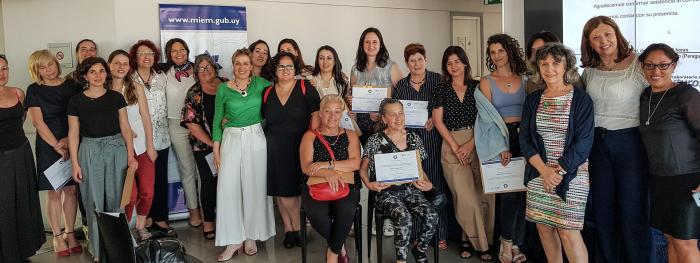 Entrega de premios 8M y certificados del proyecto Innova Mujer
