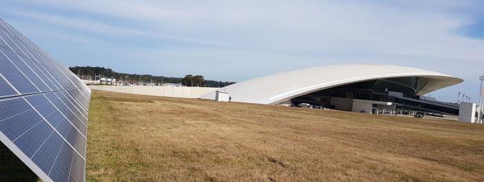 Planta solar fotovoltaica en el Aeropuerto de Carrasco