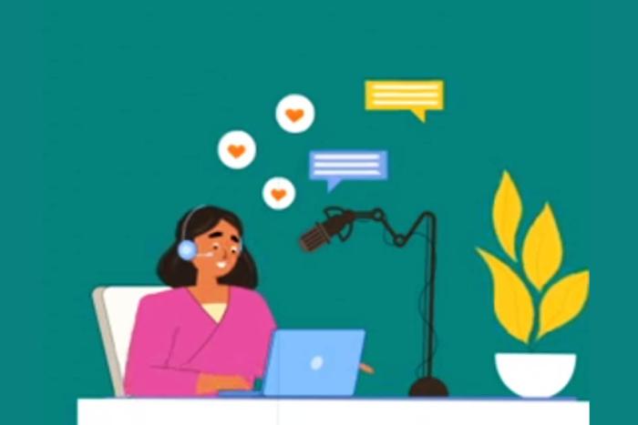 Dibujo de una mujer hablando por un micrófono, frente a una laptop; a su lado hay una planta