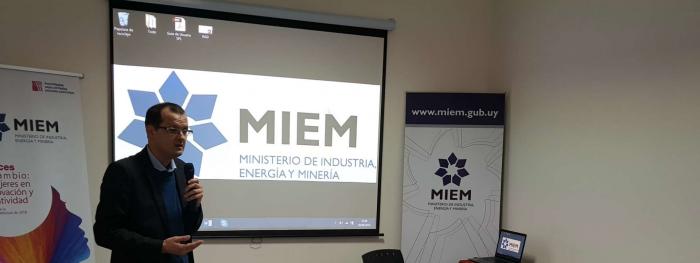 Presentación sistema en línea DNPI