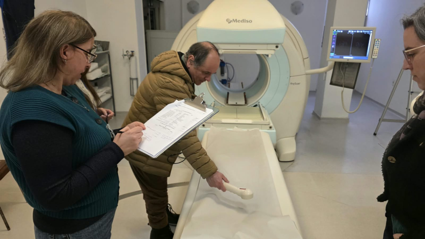 Personal de la ARNR toma mediciones