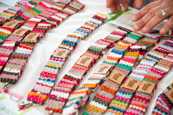 Tejidos hechos con ropa reciclada