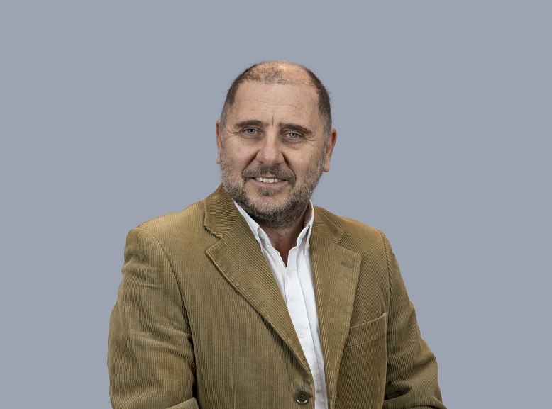 Crio. Mayor (PT) Arq. Diego Karabajich