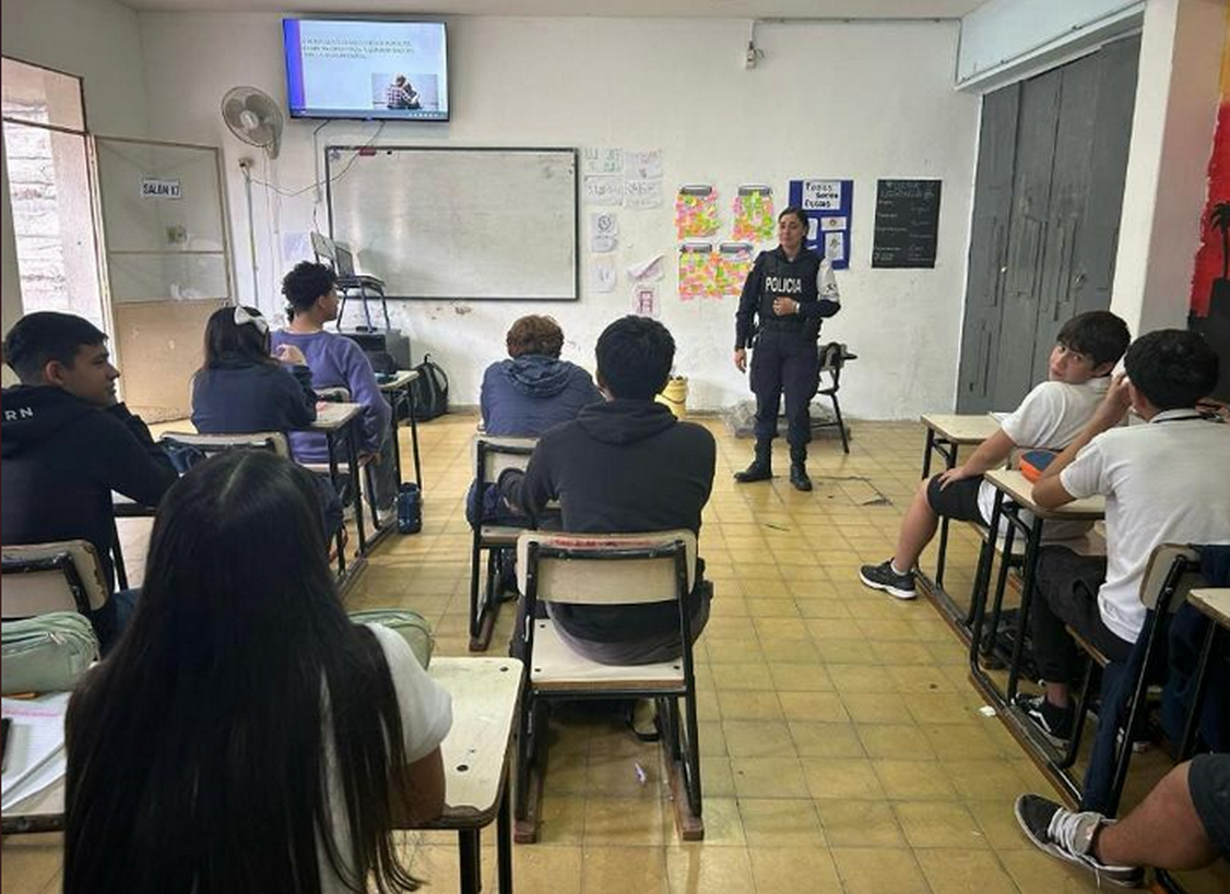 Taller sobre violencia en el noviazgo | Ministerio del Interior