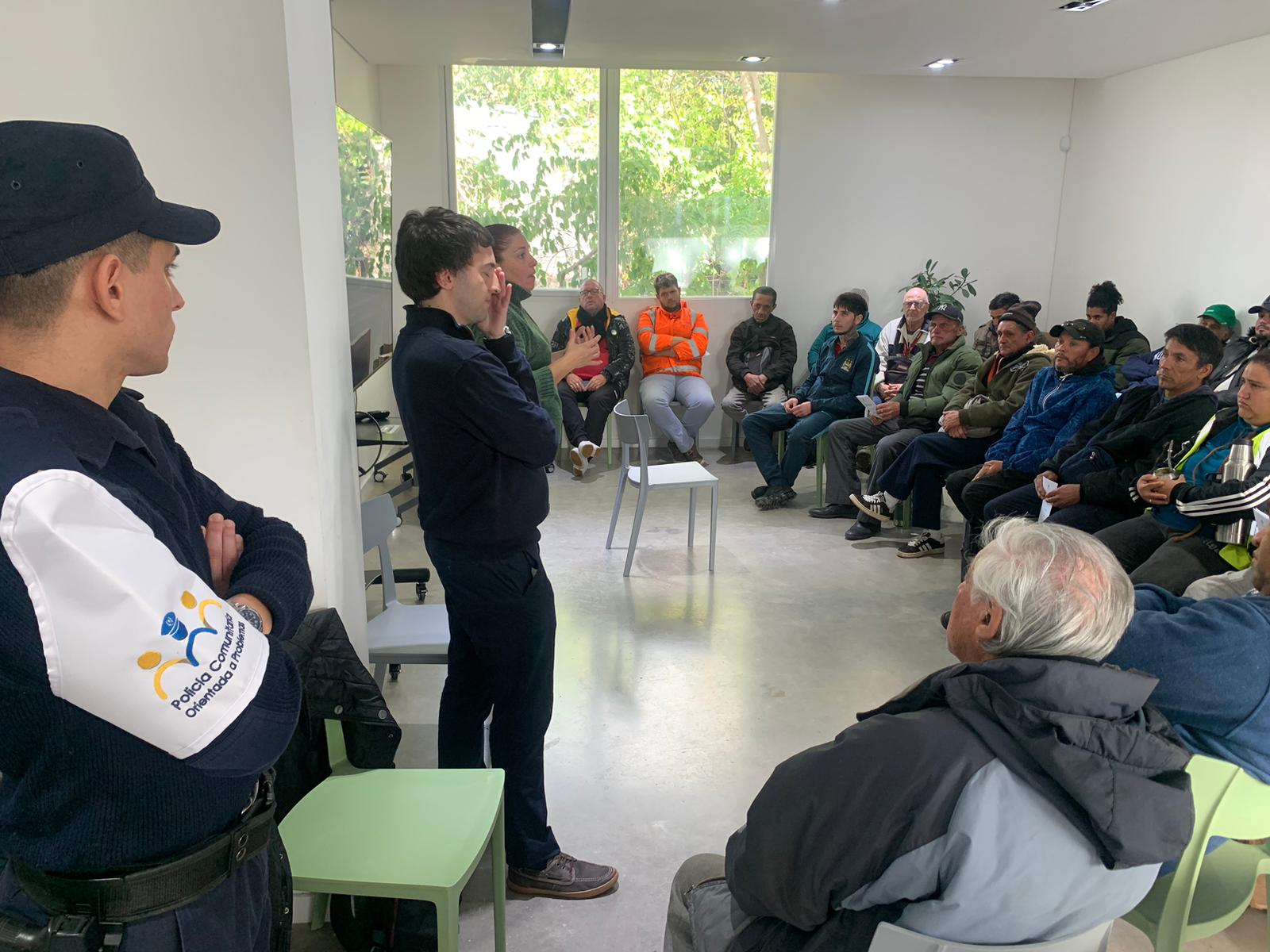 PCOP: Capacitación a cuidacoches en Centro de Formación de la IMM ...