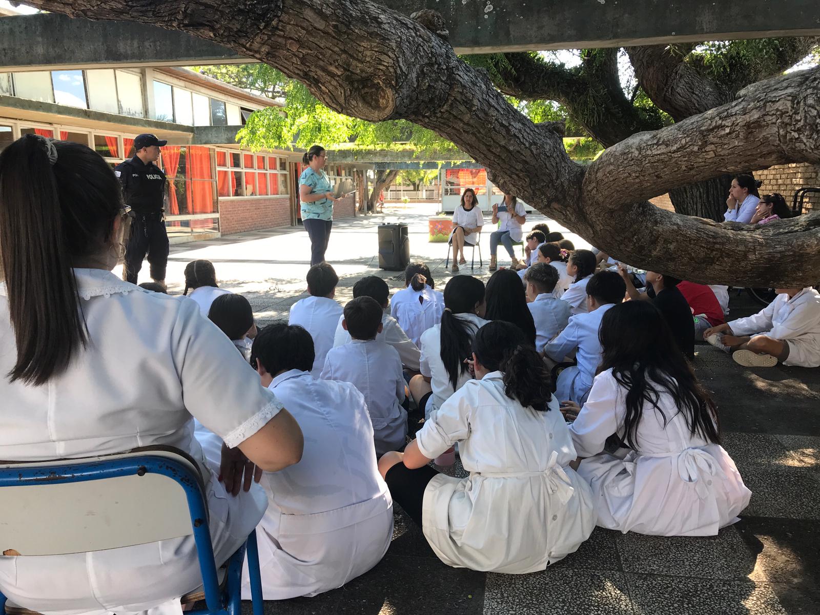 Taller sobre convivencia y prevención de la violencia en la Escuela N ...