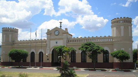 FOTO DEL EDIFICIO DE LA JEFATURA DE POLICÍA DE ARTIGAS