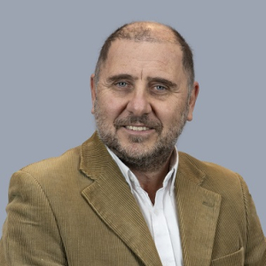 Crio. Mayor (PT) Arq. Diego Karabajich