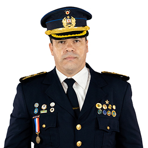 Comisario Mayor Lic. Robert Correa Paz